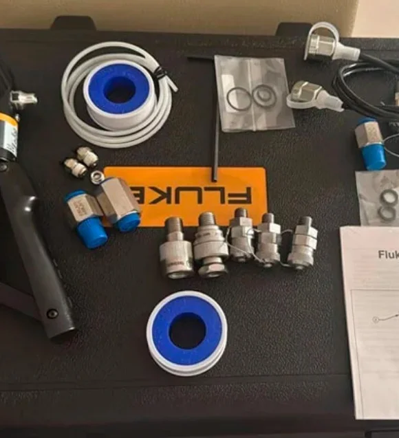 Пневматический комплект для измерения давления Fluke 700PTPK2