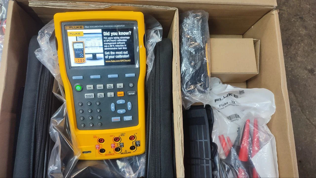 Калибратор многофункциональный FLUKE 754